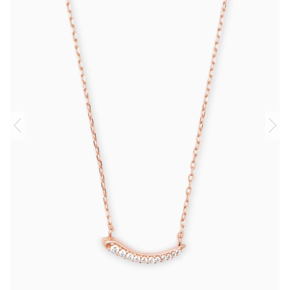 Kendra Scott Whitlee necklace in rose gold
